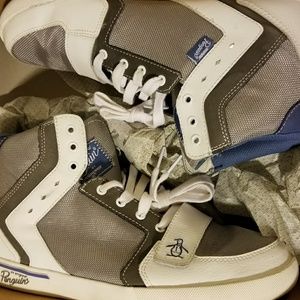 Used Original Peguin sneakers